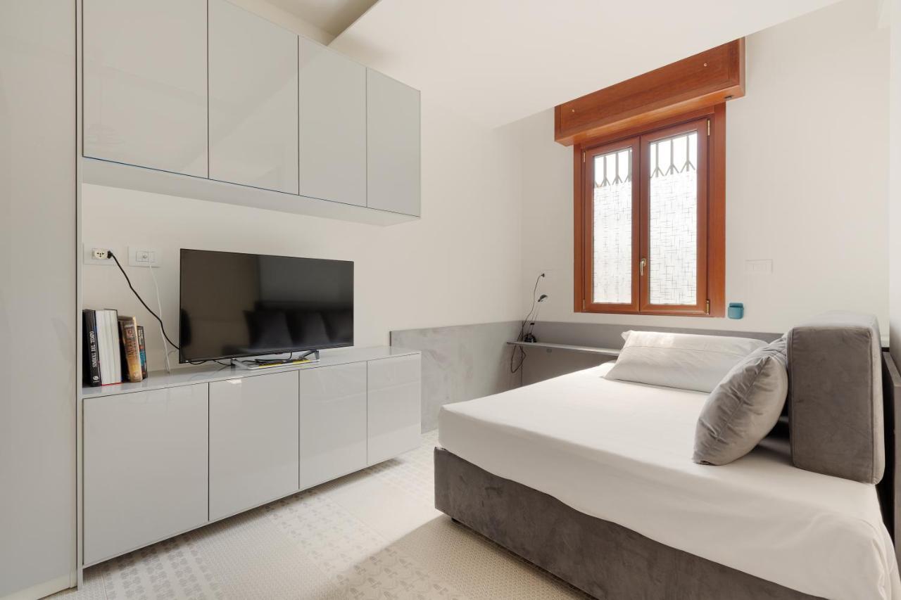 Milano Renovated Studio Apts Eksteriør bilde