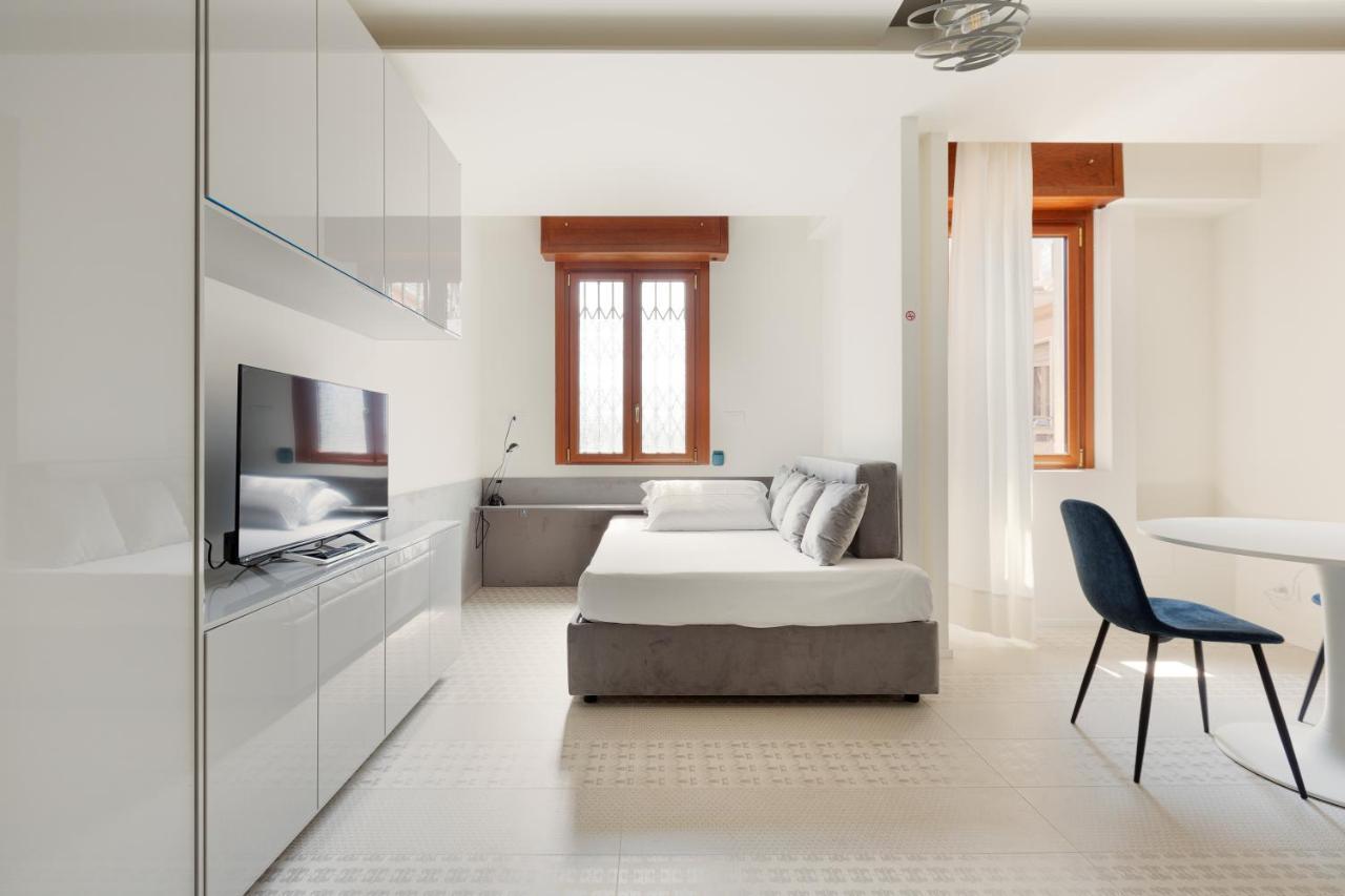 Milano Renovated Studio Apts Eksteriør bilde