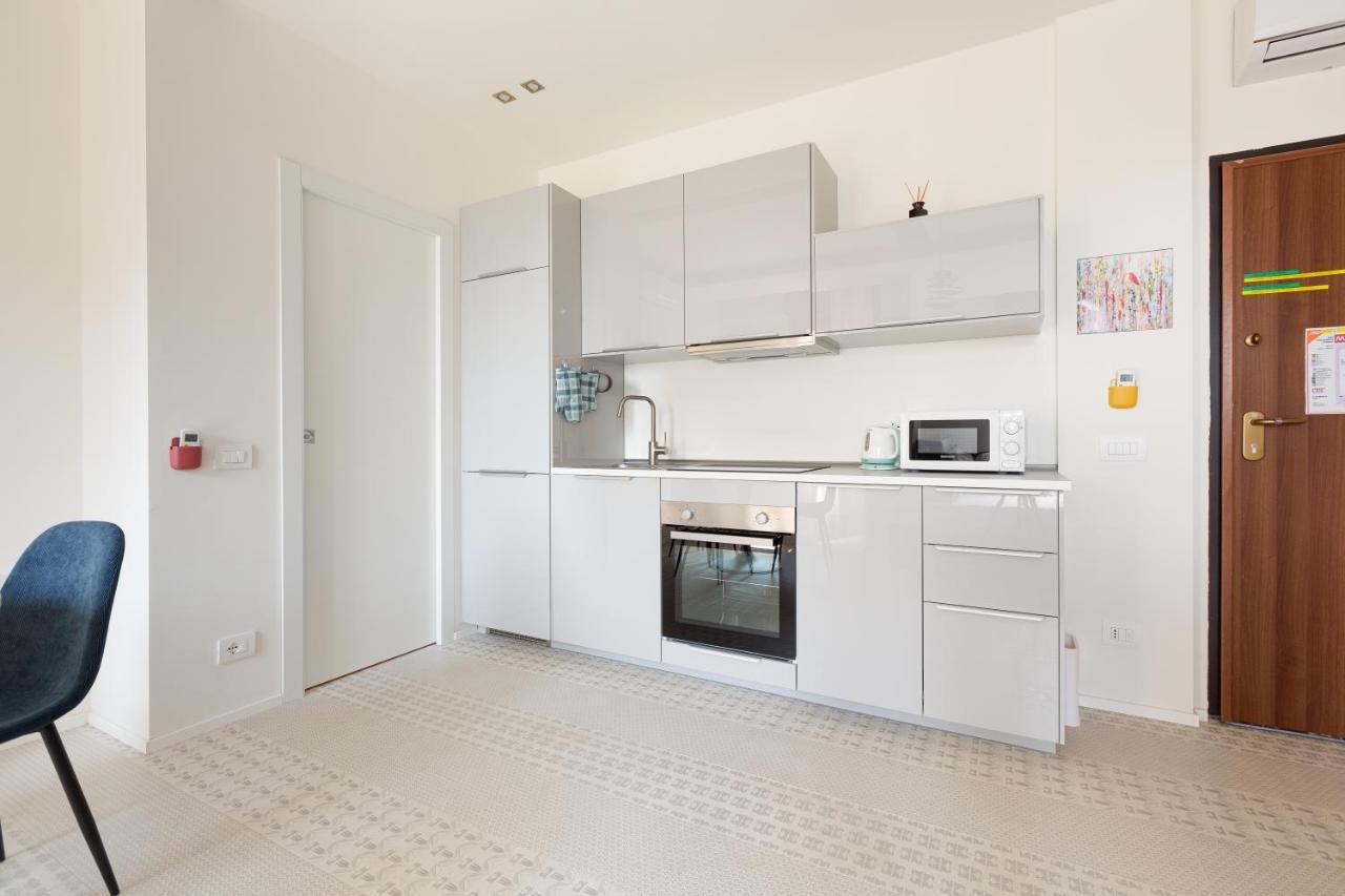 Milano Renovated Studio Apts Eksteriør bilde