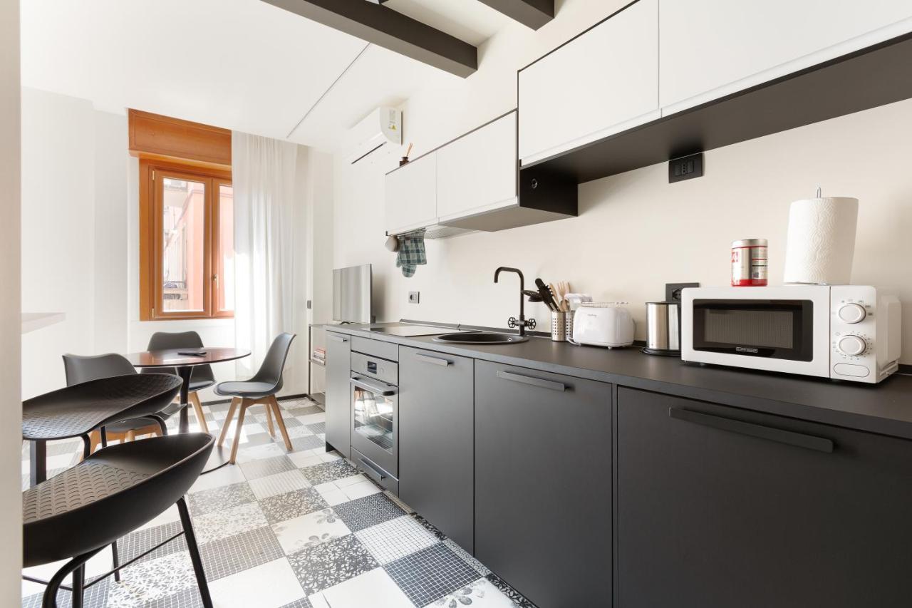 Milano Renovated Studio Apts Eksteriør bilde